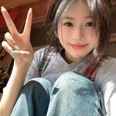 明黄禁色封面